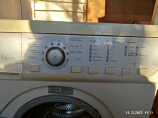 Продаётся стиральная машина автомат.