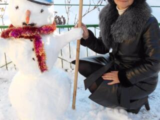 Продам натуральную дублёнку, с красивым воротником. Размер 42-44