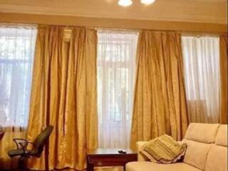 Продам двух комнатную квартиру в доме "Памятника ...