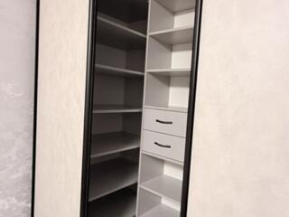 Продам шкафы купе