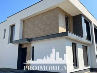 Vă propunem spre vânzare acest duplex în 2 nivele, amplasat în ...