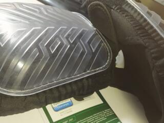 Продам наколенники