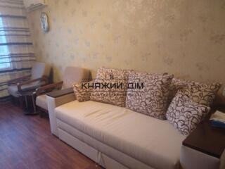 Продаж 3 кімнатної квартири на Оболоні, вул. Прирічна 17г. Поверх ...