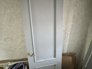 Продам деревянные межкомнатные двери в сборе