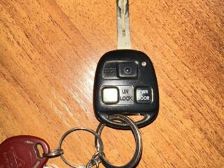 Ключ Lexus RX