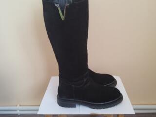 Сапоги, натуральная замша, кожа. 38 размер. Дешево!