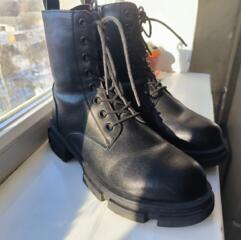 Продам зимние ботинки