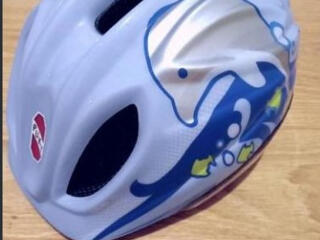 Немецкий Шлем Puky в отличном состоянии. Регулируется до 54 см.