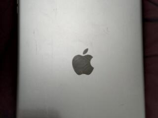 Продаются телефоны.