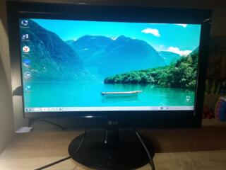 Монитор Lg W2240