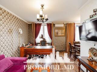 Se oferă spre chirie spațiu comercial amplasat în sect. Centru, str. .