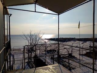 Крыжановка: продам курень-дачу в первой линии на самом берегу моря!