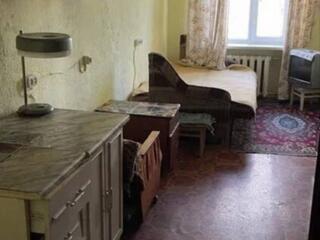 Продается комната в коммуне на Черемушках. Комната находится на ...