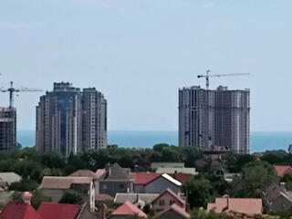 Продам 4х комнатнатную квартиру по ул.Люстдорфская дорога.