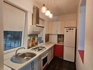 Продам 2-этажный флигель с ремонтом, ул. Дегтярная, 90 м²