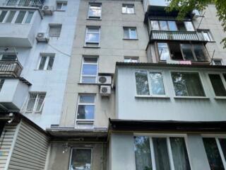 Продам 3-хкомнатную квартиру Армейская 2/ Сегедская