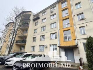 Vă propunem spre vânzare acest apartament cu 3 camere, sect. ...