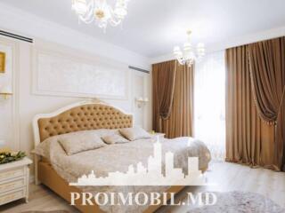 Vă propunem spre vânzare acest penthouse cu 3 camereși living, sect. .