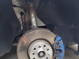 Продам передние тормоза 312мм в сборе от пассат б6.