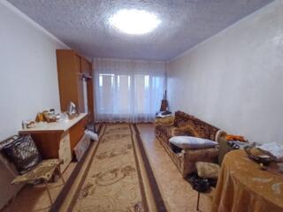 Центр!!! Арион 5 комнат 108 квадратов балкон 6 метров частично ремонт