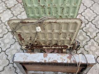 Камины масляные (2шт) и третий спиральный. Б/у в рабочем состоянии.