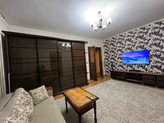 2-х комнатная квартира 3/3. «Сталинка». Центр, район Почты