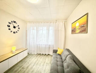 Продам квартиру 20.1 кв. м., 7/9, ул. Балковская/2-ой Западный пер.