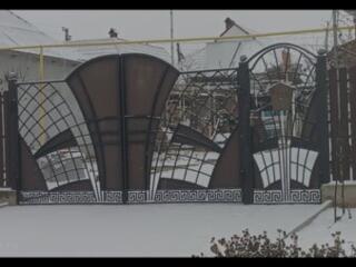 Изготовление и реставрация ворот, дверей. Снятие краски и покраска.