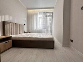 Продам красивую квартиру студийного типа с качественным дизайнерским .