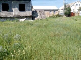 Продам в хорошем месте участок с коробкой 10х10м. в с. Нерубайское