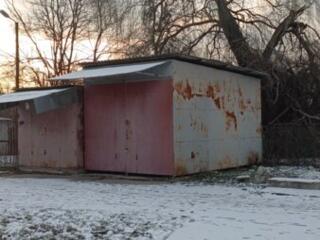 Продам хороший, высокий разборный контейнер!