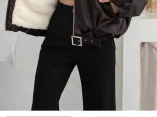 Женская кожаная куртка оверсайз с мехом внутри