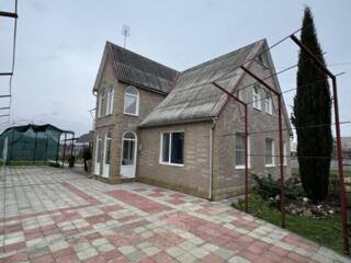 Современный дом Парканы с мебелью и техникой (21 сотка)