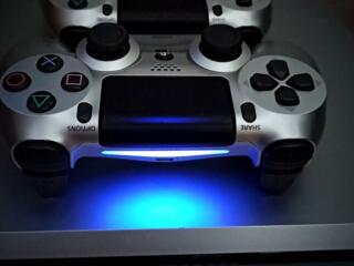 Продам PS4