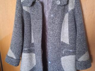 Продам женское пальто
