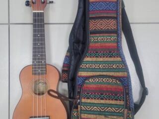 Укулеле MORGAN UK-100N б/у (с чехлом)
