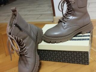 Женская обувь 40-41 +подарок