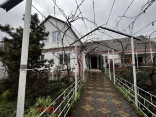 Предлагается к продаже дом на Слободке общей площадью 230 кв.м. На ...