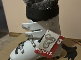 Горнолыжные ботинки Rossignol Pure 80 (Новые, в упаковке)