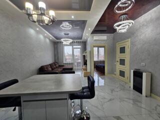 Аренда 2-ком. квартиры с балконом, Жемчужина 35, ул. Литературная