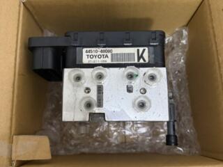 Продам блок ABS Lexus RX450h 10-15