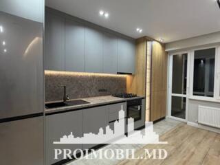 Spre vânzare se oferă apartament cu 2 camere și living, sect. ...