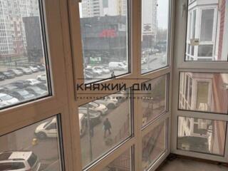 Продаж 1-кімнатної квартириАдреса: вул. Бориса Гмирі, 16Площа: 36,5 ..