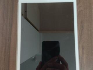 Планшет iPad рабочий в отличном состоянии а также планшет Вива рабочий