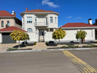 Продам трехэтажный дом с дорогим ремонтом, Совиньон.