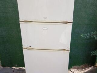 Холодильник трех камерный Nord на запчасти или ремонт (мотор работает)