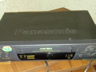 Видеомагнитофон panasonic