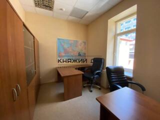 Оренда офісного приміщення в БЦ по вул. Олекси Тихого 42А. Бізнес ...