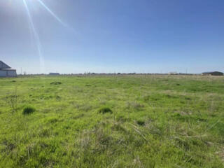 Предлагается к продаже земельный участок 8 соток в с. Красноселка. ...