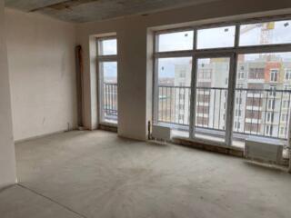 Продам просторную, теплую 3-х комнатную квартиру в новом ЖК возле ...